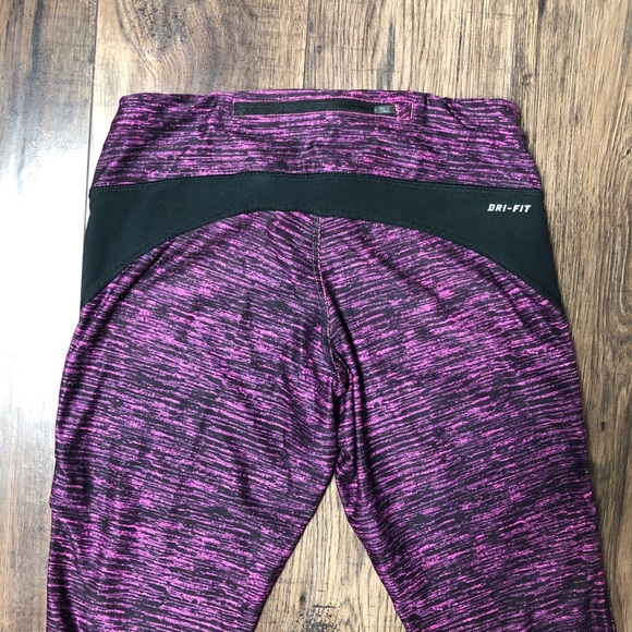 Dri-Fit Nike Athletic Leggings - Picture 6 of 8